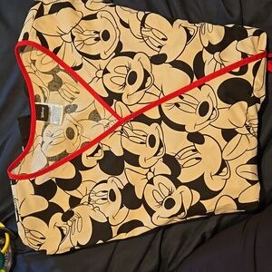 Minnie Mouse Scrub top 3xl